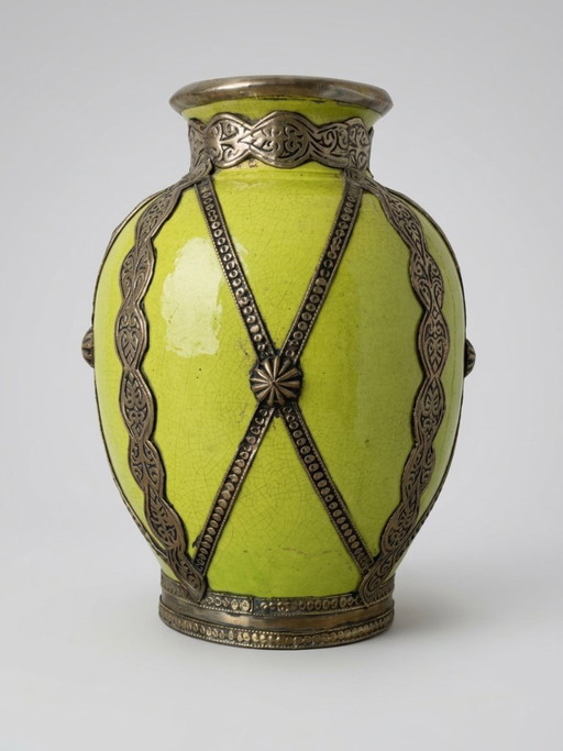 Anisgrüne Terrakotta- und Metallvase – Marokkanisches Dekor – 24 cm