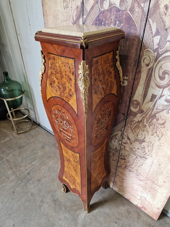 Image 1 of Classic column, plant table, piedestal, root veneer and marble top and missing decorations dim. 30x30cm and 126cm high.