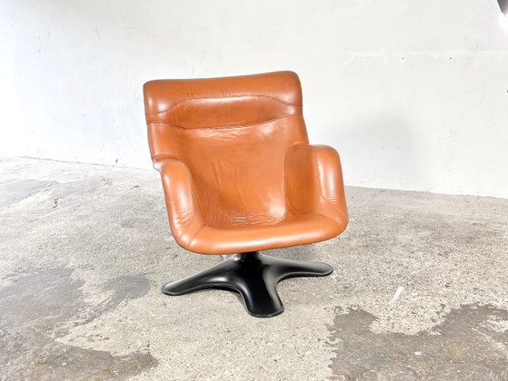Poltrona Karuselli anni '70, design Yrjö Kukkapuro in pelle cognac – haimi, Poltrone, Fiberglass, Leather (photo 17 of 17)
