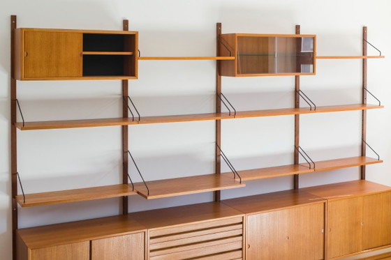 Image 1 of Modulair wandplankensysteem van Poul Cadovius voor Cado, jaren 60.