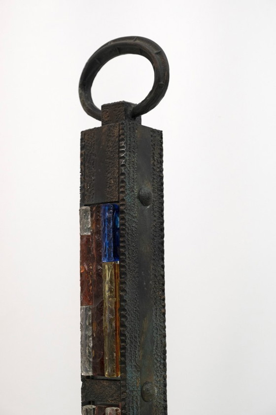 Image 1 of Poliarte Brutalistische italienische Stehleuchte aus Schmiedeeisen und farbigem Rohglas, 1960er Jahre