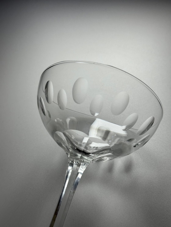 Image 1 of Set van 8 Art Deco champagnecoupéglazen (jaren 1920-1930) – halfkristal, handgegraveerd