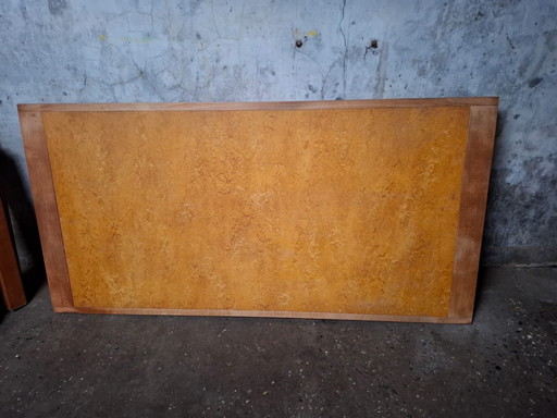 Beech dining table with inlaid sunny marmoleum: Richard Hutten