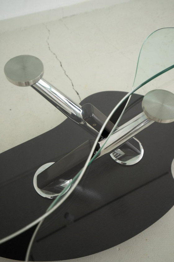 Image 1 of Tavolino con piano in vetro organico