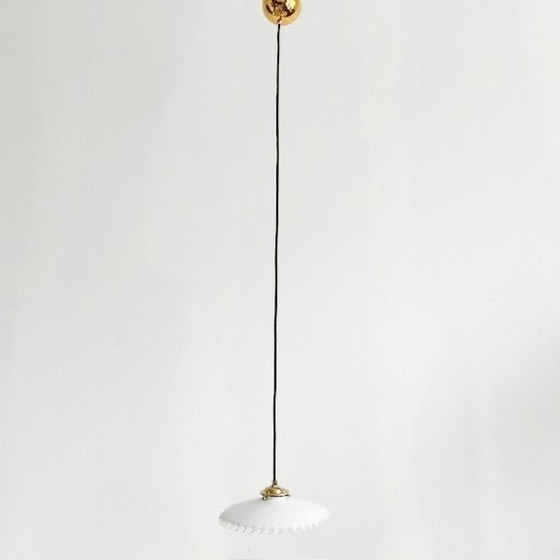 Lampada a sospensione vintage francese in vetro opalino bianco, anni '30 – Lampade a sospensione, Brass (photo 2 of 7)