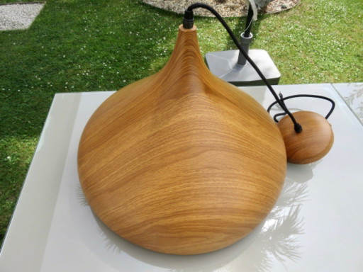 Lámpara colgante escandinava de metal con aspecto de madera, años 80.