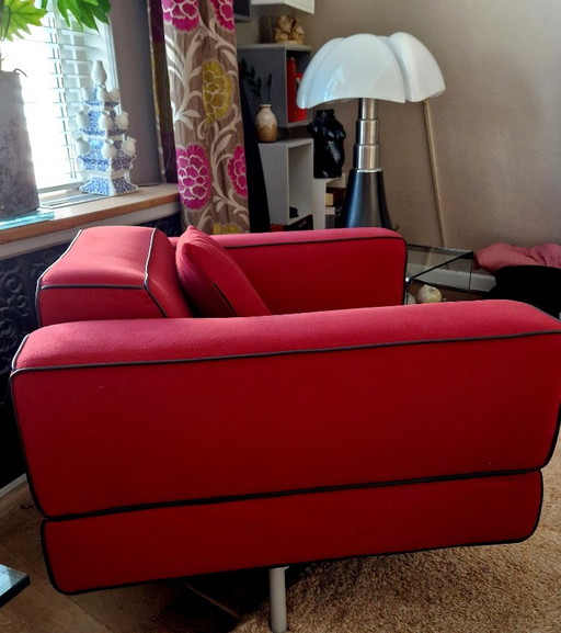Sillón giratorio Cassina Reef rojo con ribetes de cuero. – fauteuils, Leather (photo 2 of 6)