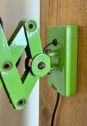 Lampada da parete industriale tedesca a forbice verde di Kaiser Leuchten, anni '60