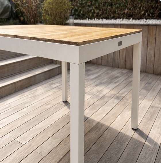 Image 1 of Mesa de comedor de jardín cuadrada TRIBU Natal Alu Teca