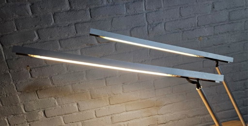 Maarten Van Severen, lampada da tavolo U-Line BA11 (1997) - Design minimalista belga.