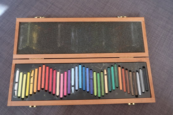 Image 1 of Vintage Conté Paris meerkleurige krijtjes - jaren 70, ongebruikt (2C10)
