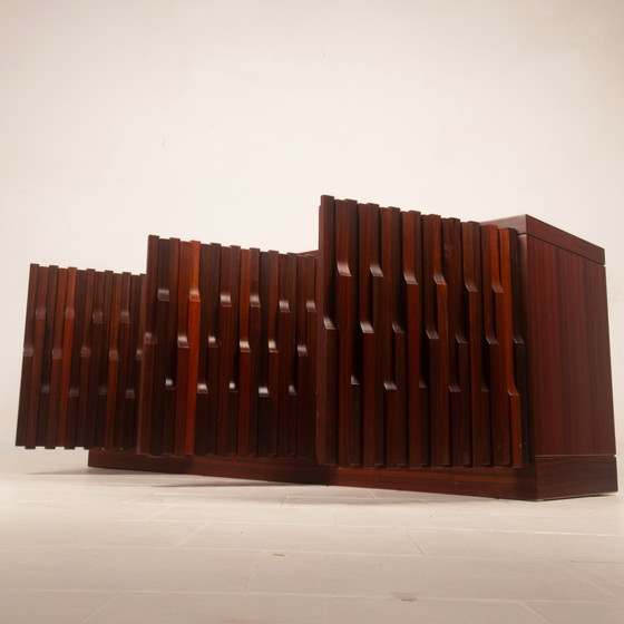 Luciano Frigerio Brutalist Padouk Hout Gaetano Dressoir voor Frigerio di Desio – Brass (photo 10 of 24)