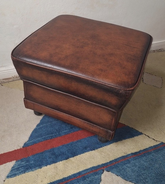Pouf/ottoman vintage en cuir marron châtaigne – Poufs & repose-pieds, Leather (photo 11 of 11)