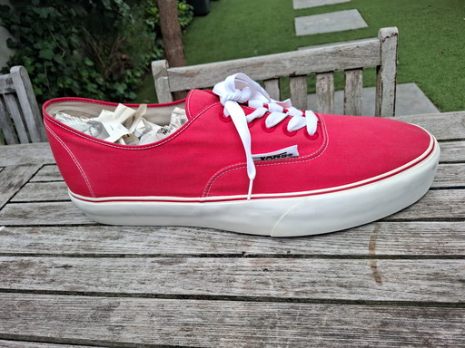 VANS STORE DISPLAY SHOE SIZE 66