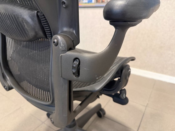 Herman Miller | Aeron | Graphite | Office chair | 1 piece – Metal, Plastic (photo 10 of 12)