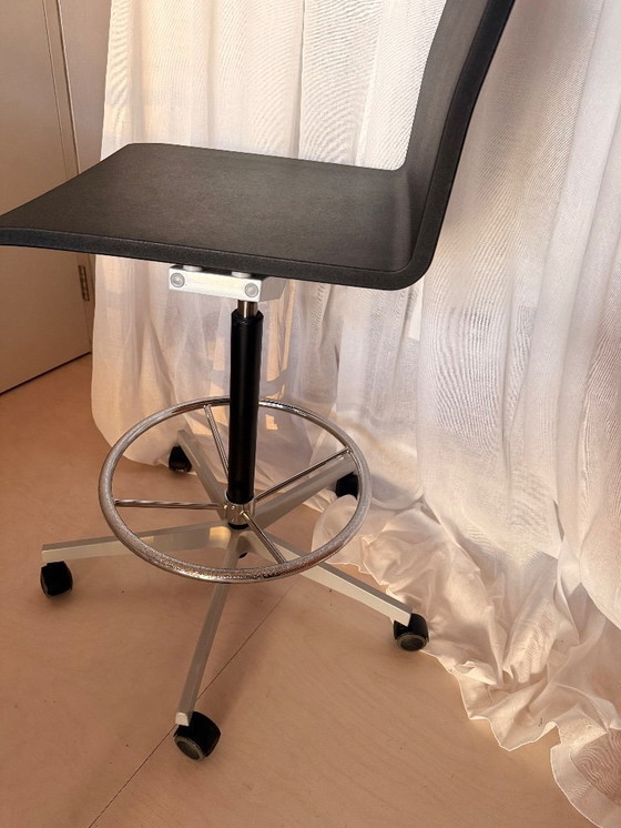 Image 1 of Vitra. 04 Counter chair Maarten van Severen