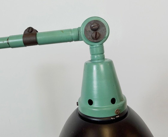 Green Industrial Workshop Desk Lamp by Curt Fischer for Midgard, 1950s – Table lamps, Plastic, Iron (photo 14 of 23)
