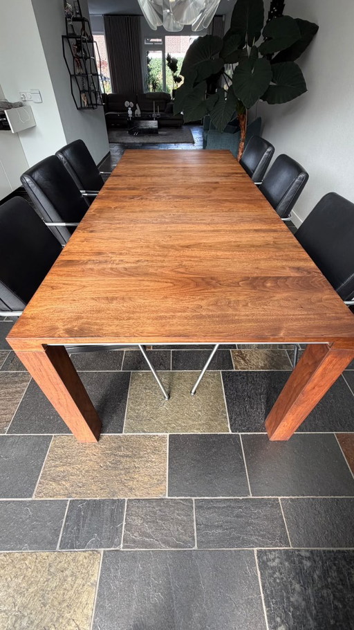 Solid wooden Leolux dining table – 240 x 100 cm without chair