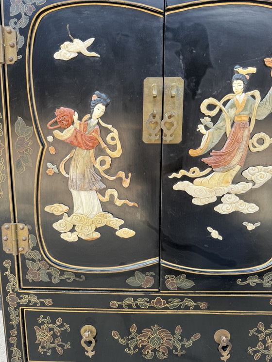 Vintage Tianjin gelakte Chinese meubels – High boards, Wood, Stone (photo 3 of 15)