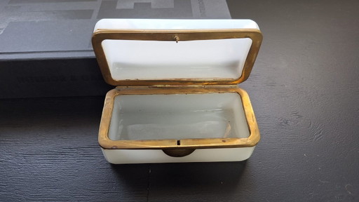 Scatola portagioie vintage in vetro opalino con bordo in ottone – decoratieve objecten, Other (photo 2 of 5)