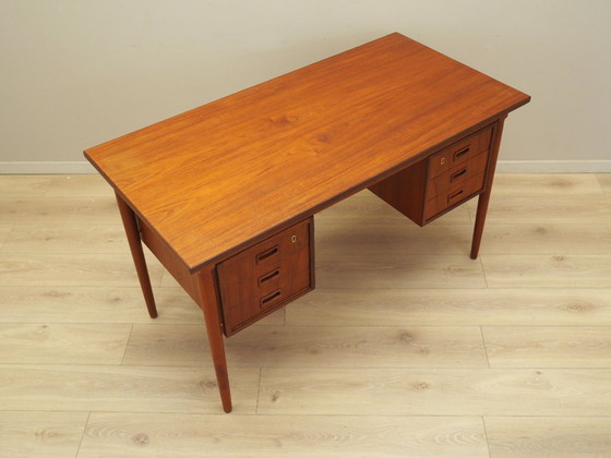Image 1 of Escritorio de teca, diseño danés, años 70, producción: Dinamarca