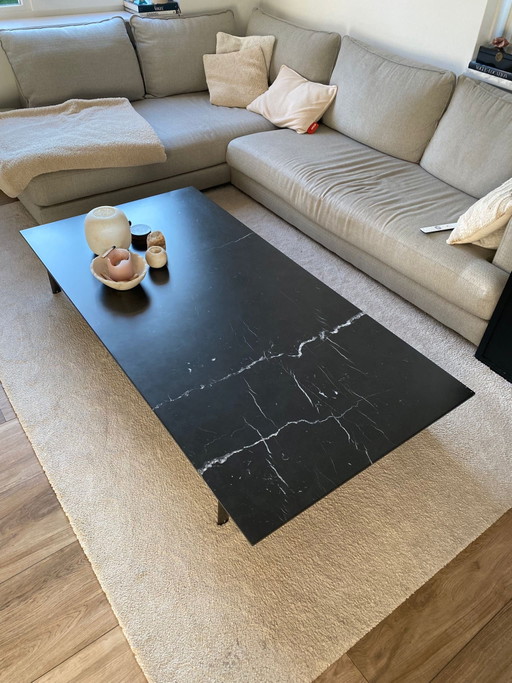 Gezoet marmeren salontafel van B&B Italia