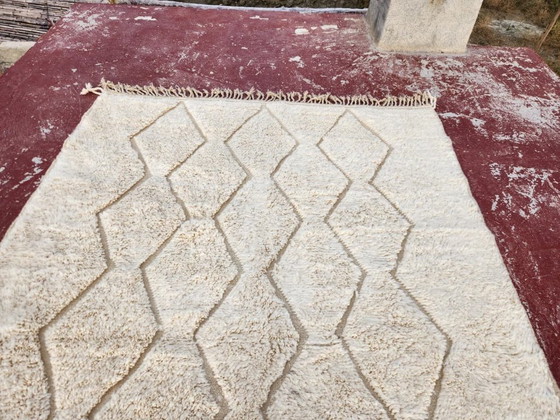 Image 1 of Groot Marokkaans Beni Ourain tapijt 300 x 200 cm – Handgeweven ivoorkleurig wollen Berber tapijt met ruitpatroon