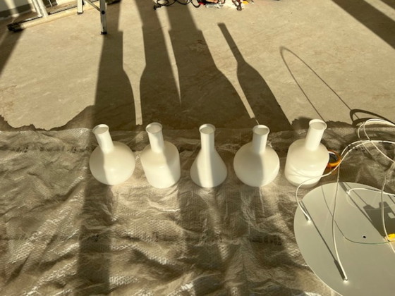 Image 1 of Plafonnier majestueux avec 5 abat-jour différents