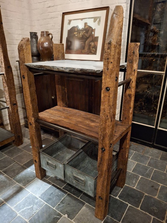 Image 1 of Robuust rek industriële stijl