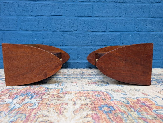 Image 1 of 2 comodini vintage sospesi, danesi, anni '60