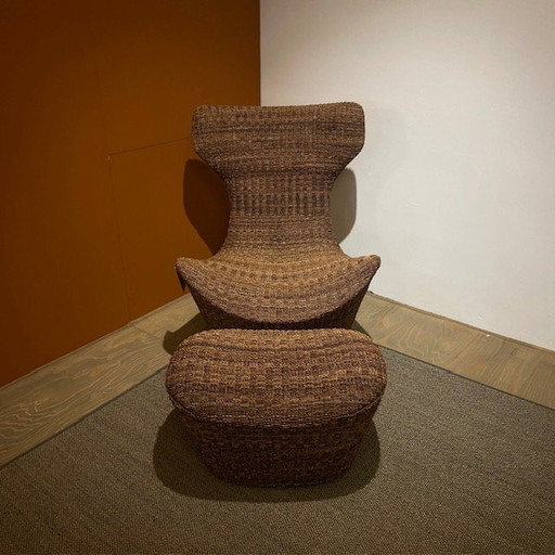 Sillón Papillio Grande de B&B Italia con reposapiés