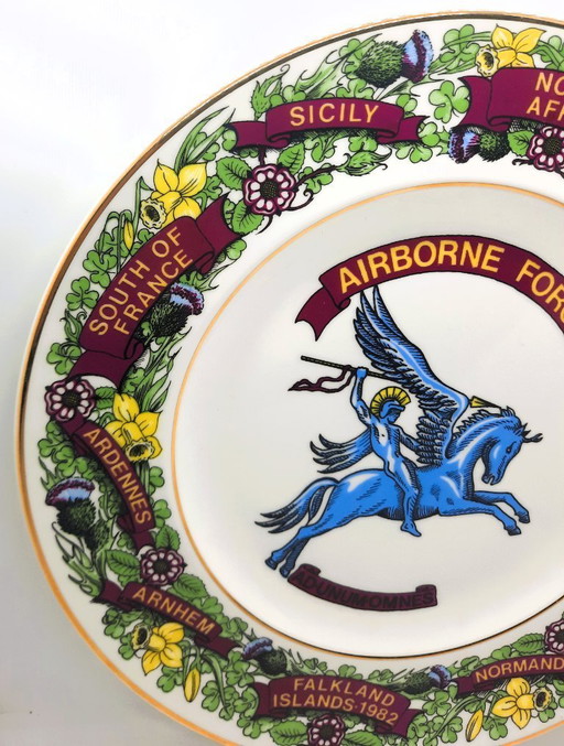Assiette décorative commémorative British Airborne Forces by Edwardian