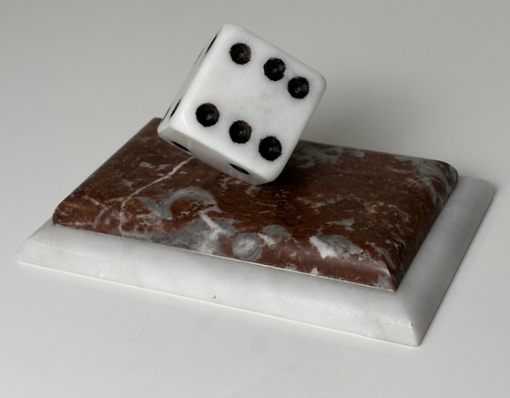 Image 1 of Art Deco handgemaakte presse-papier marmeren dobbelsteen 3D