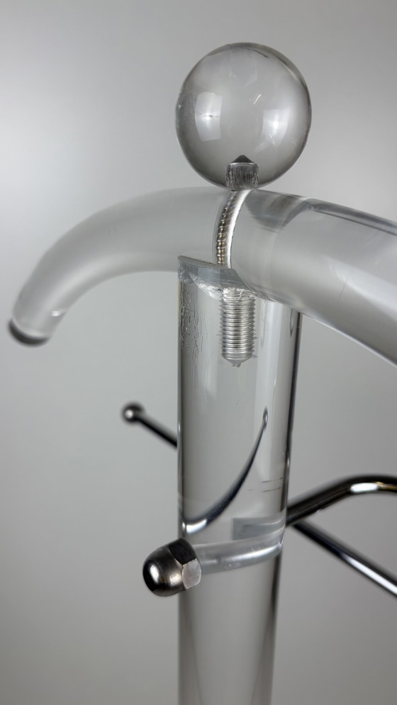 Image 1 of Appendiabiti vintage in plexiglas acrilico / attaccapanni Space Age Chrome