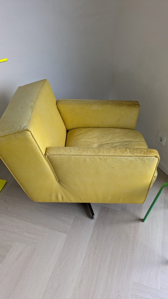 Image 1 of Schöner gelber Sessel