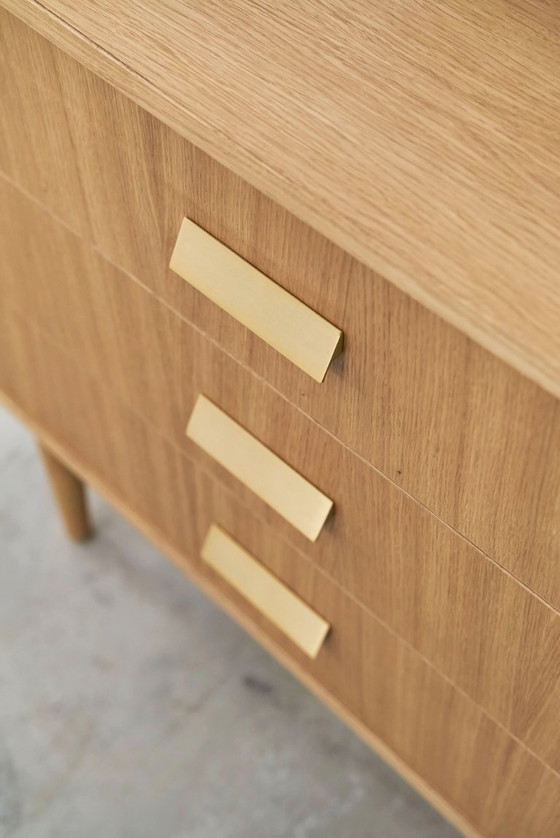 Image 1 of Cabinet with drawers P02