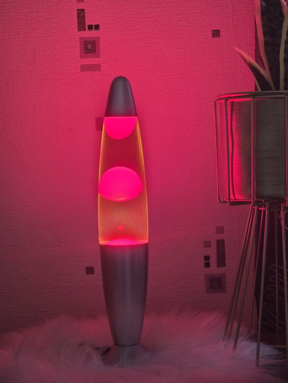 Image 1 of Hypnotic and soothing lava lamp
