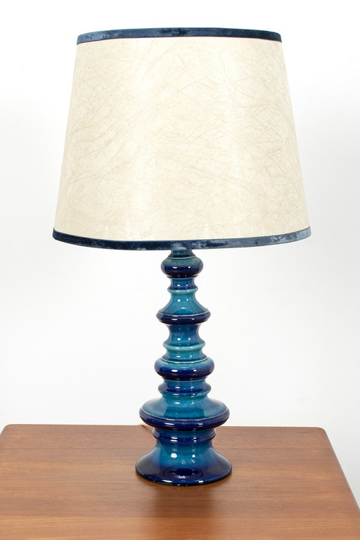 Lampe en céramique bleue