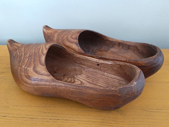 Image 1 of Ein Paar antike Holzclogs