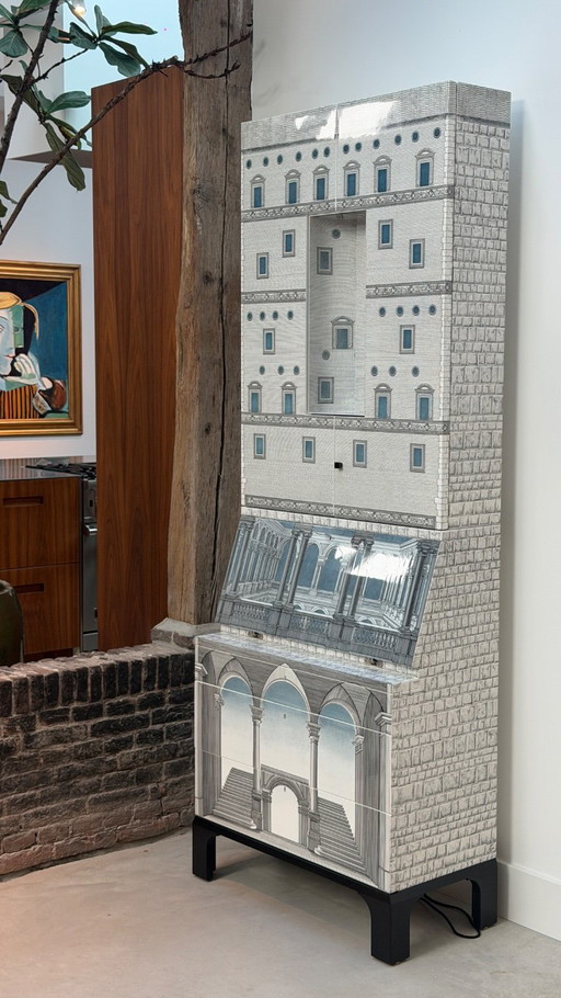 Fornasetti Kast – wandkast, Wood