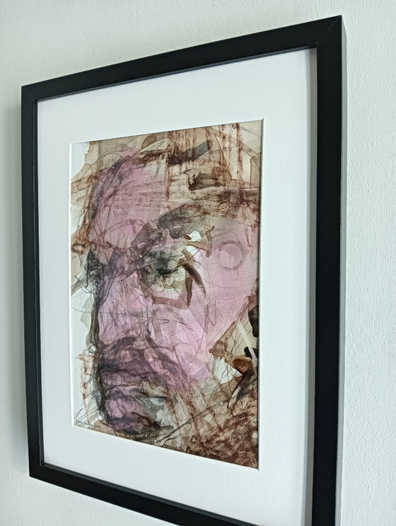 Image 1 of Tiene muchas cosas en mente.