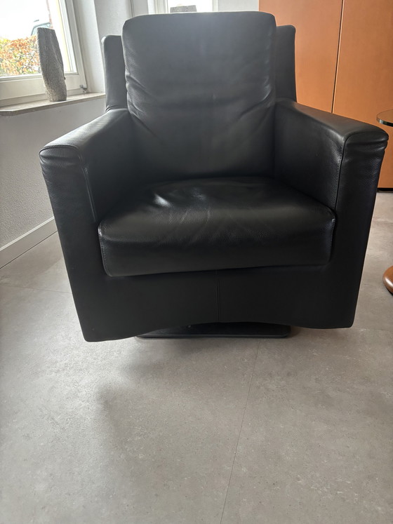 Image 1 of Draaifauteuil Leolux Paian