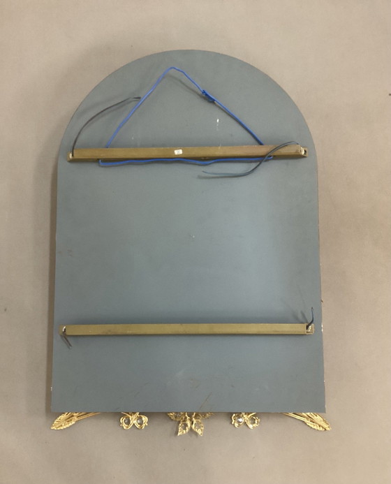 Italian vintage Hollywood Regency mirror with brass console and lighting, Glass, Gold (photo 10 of 11)