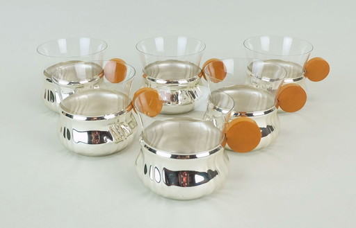 6 verres à thé dans des supports en métal chromé avec des poignées en bakélite, art déco, années 1930-40