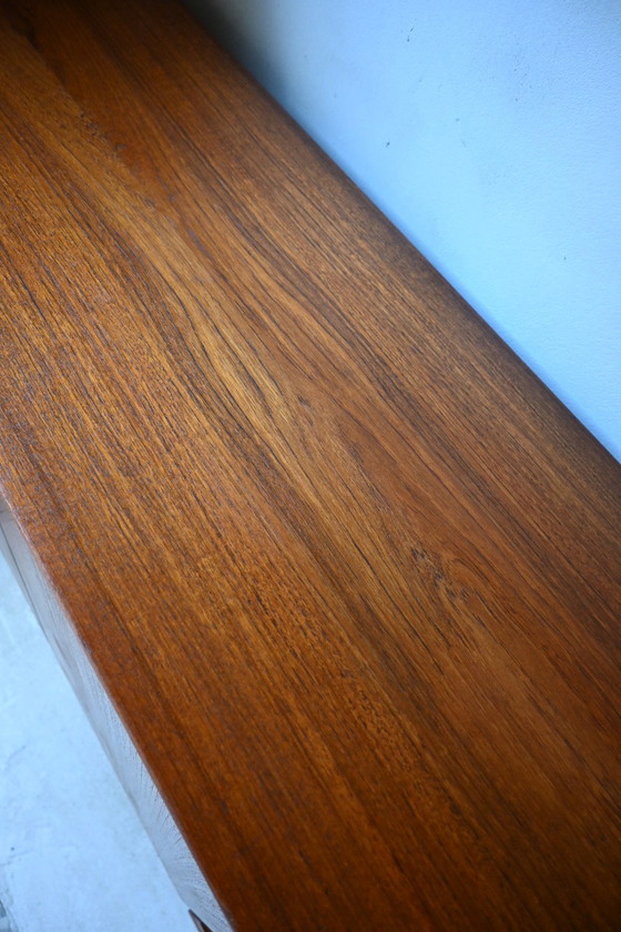 Image 1 of Prachtig groot vintage highboard jaren 60, teak fineer