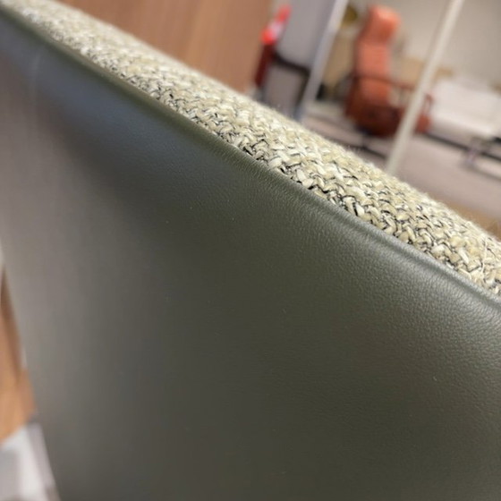 Image 1 of Montis Back me Up lounge fauteuil