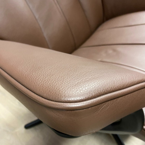 Image 1 of Fauteuil inclinable Paul Stressless avec repose-pieds
