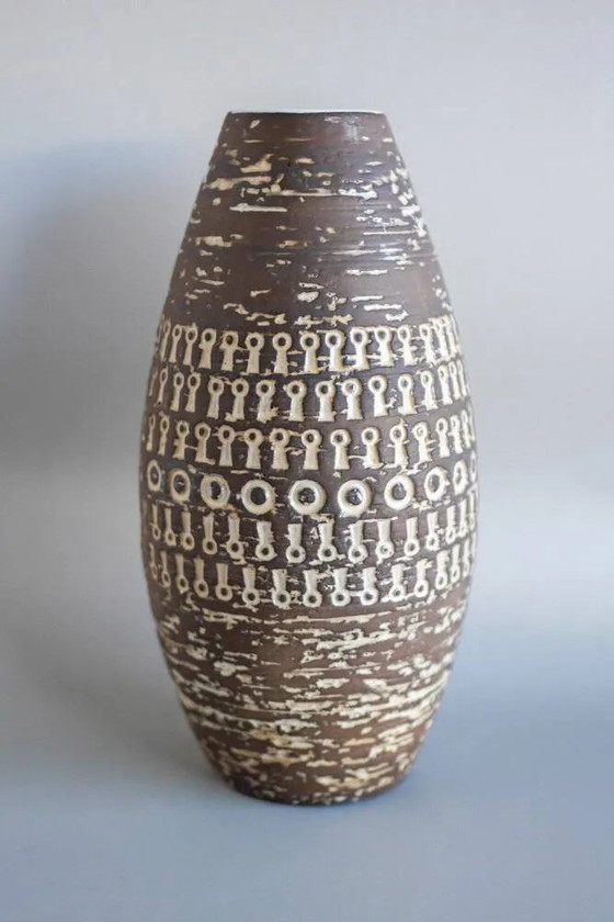 Image 1 of Brutalist Scandinavian modernist ceramic vase by Mari Simmulson for Upsala Ekeby, Sweden, 1970s.