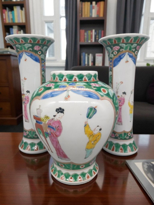 Ensemble de vases Asiatique en porcelaine 