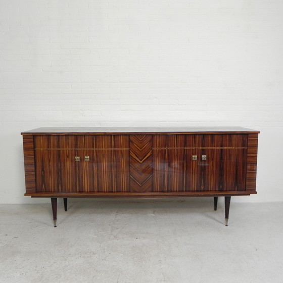 Image 1 of Dressoir M. Delahaye, 2,2 m lang, jaren 60